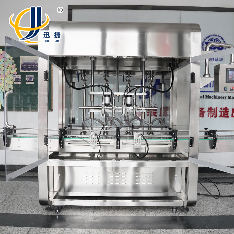 世界那么大，來看看迅捷機械的潤滑油灌裝機
